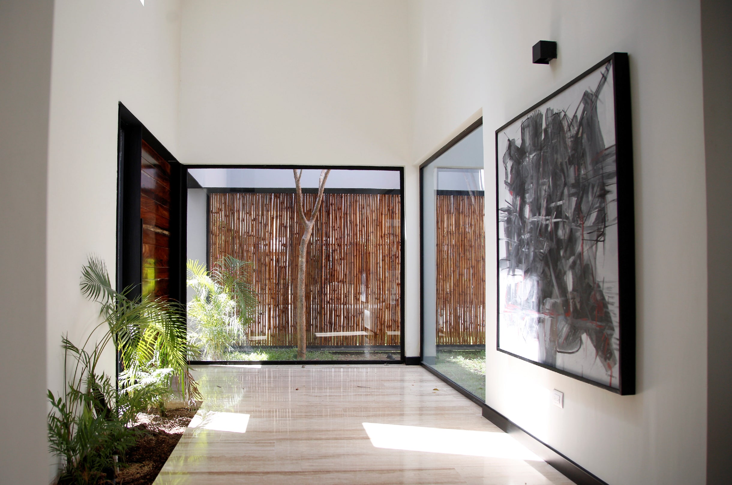 gallery img alt