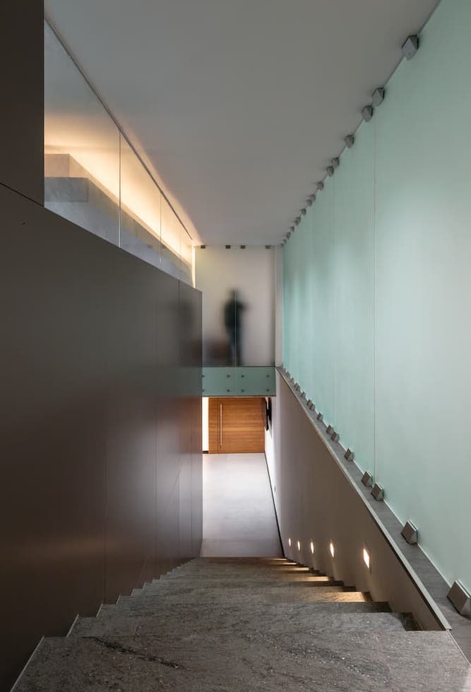 gallery img alt
